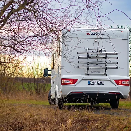 Campiri Base Prague - Motorhomes & Rvs Company Botel Tuchomerice