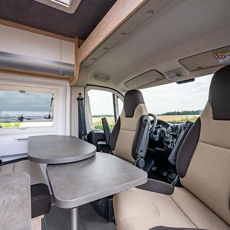 Campiri Base Prague - Motorhomes & Rvs Company Botel